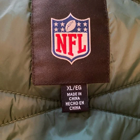 NWT NFL Green Bay Packers Puffer Jacket - XL Unisex - Picture 3 of 7